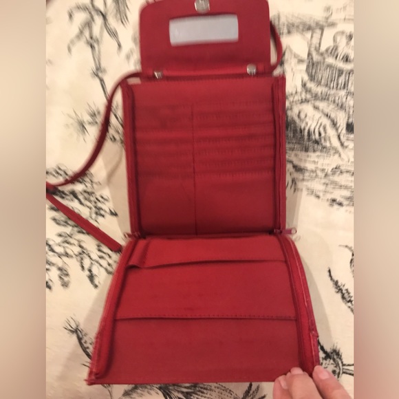 Slim Style Crossbody Purse - Picture 4 of 8